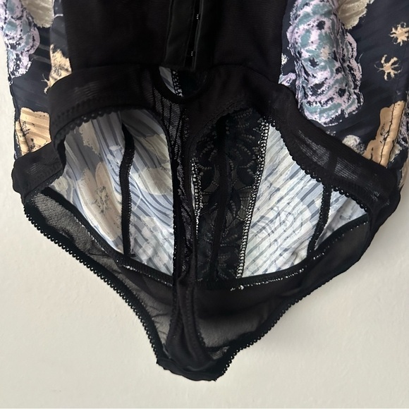 Free People Intimately Good Luck Charm Bodysuit in Black Size medium - Picture 11 of 14